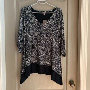 J. Jill Black & White Tunic Top MP Petite High-Low Hem